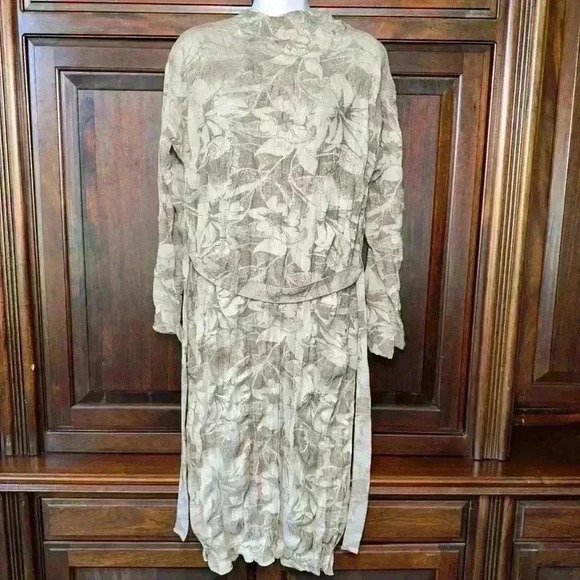 NWT! Zara Beige Floral Dress Size Small - Picture 10 of 16